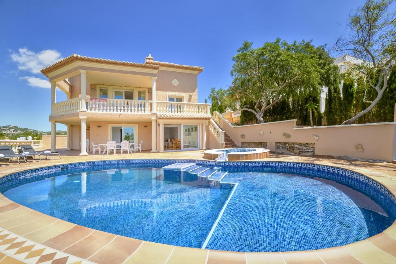 Villa Esperanza - Plusholiddays كاليبي المظهر الخارجي الصورة