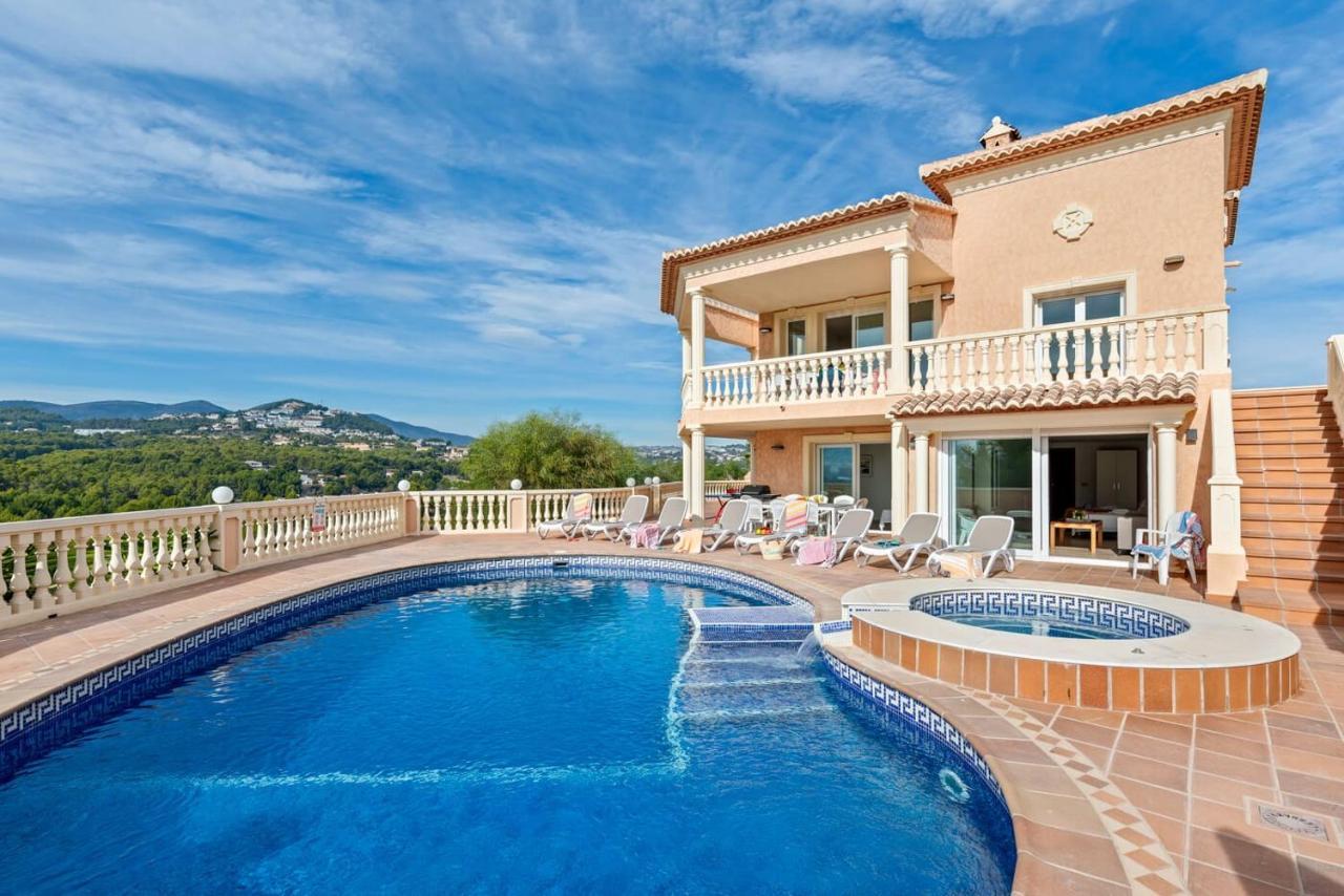 Villa Esperanza - Plusholiddays كاليبي المظهر الخارجي الصورة